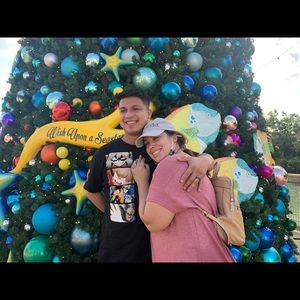 Meet your Posher, Joy